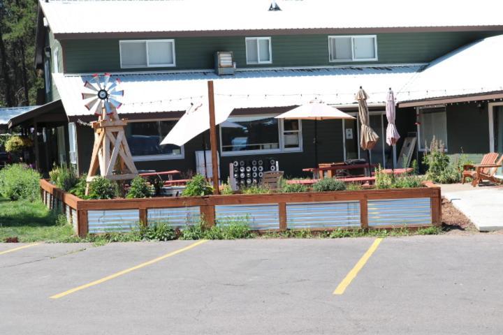 Moose Creek Resort เวสต์กลาเซียร์ ภายนอก รูปภาพ