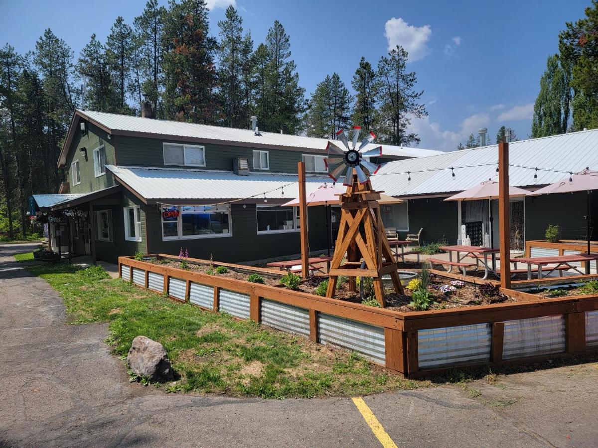 Moose Creek Resort เวสต์กลาเซียร์ ภายนอก รูปภาพ